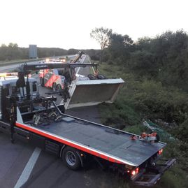 LKW Bergung A3 Hünxe - A M F Auto Mietfunk GmbH im Einsatz