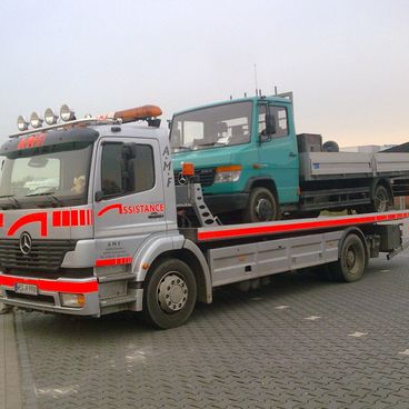 Abschleppen / Transportieren - A M F Auto Mietfunk GmbH ist für Sie in Wesel, Bocholt, Dinslaken aktiv!