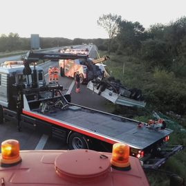 LKW Bergung A3 Hünxe - A M F Auto Mietfunk GmbH im Einsatz