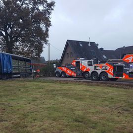 LKW-Bergung in einer Bauernschaft zwischen Heiden und Raesfeld - A M F Auto Mietfunk GmbH