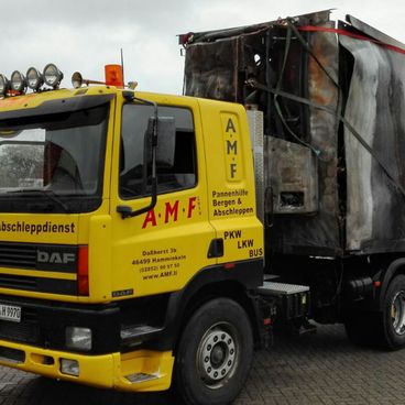 LKW Abschleppen / Transportieren - A M F Auto Mietfunk GmbH ist für Sie in Wesel, Bocholt, Dinslaken aktiv!