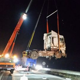 LKW Bergung Autobahn A3 Isselburg - Ihr Abschlepp-Spezialist A M F Auto Mietfunk GmbH